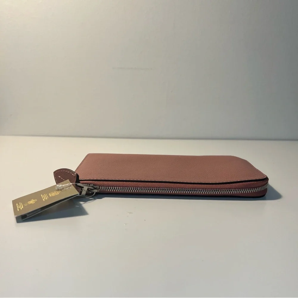Burberry Marais Abbey Two Tone Leather Zippy Ziparound Wallet Passport Holder